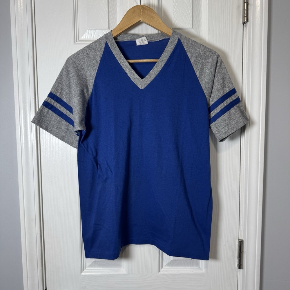 Vintage Bantams V Neck T-Shirt L Mens 80s Grey Blue USA Made Single Stitch